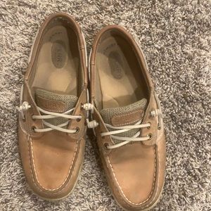 Tan sperrys